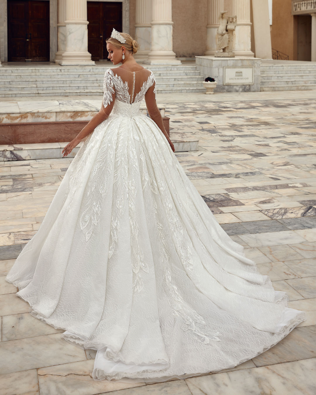 BALL GOWN TYPE Fiyatı ve özellikleri